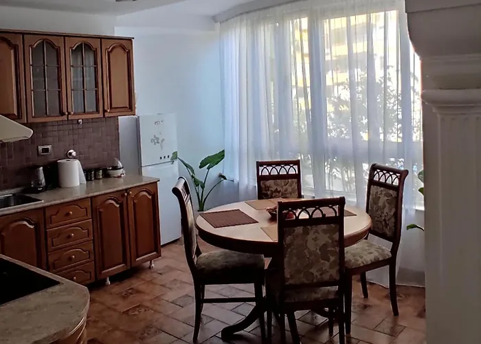 Center Rustic Retreat Appartamento *