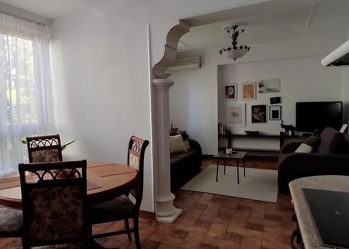 Center Rustic Retreat Apartamento Tirana