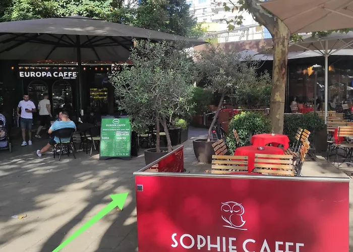 Center Rustic Retreat Tirana